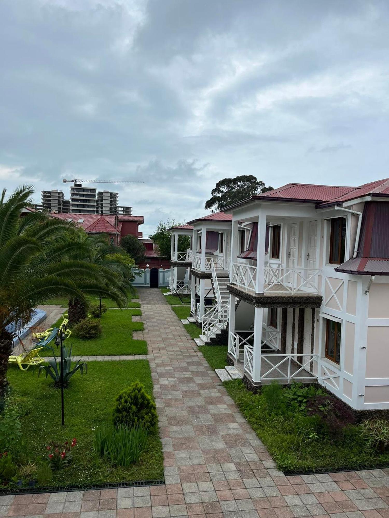 Guest House Nia Gonio Ngoại thất bức ảnh