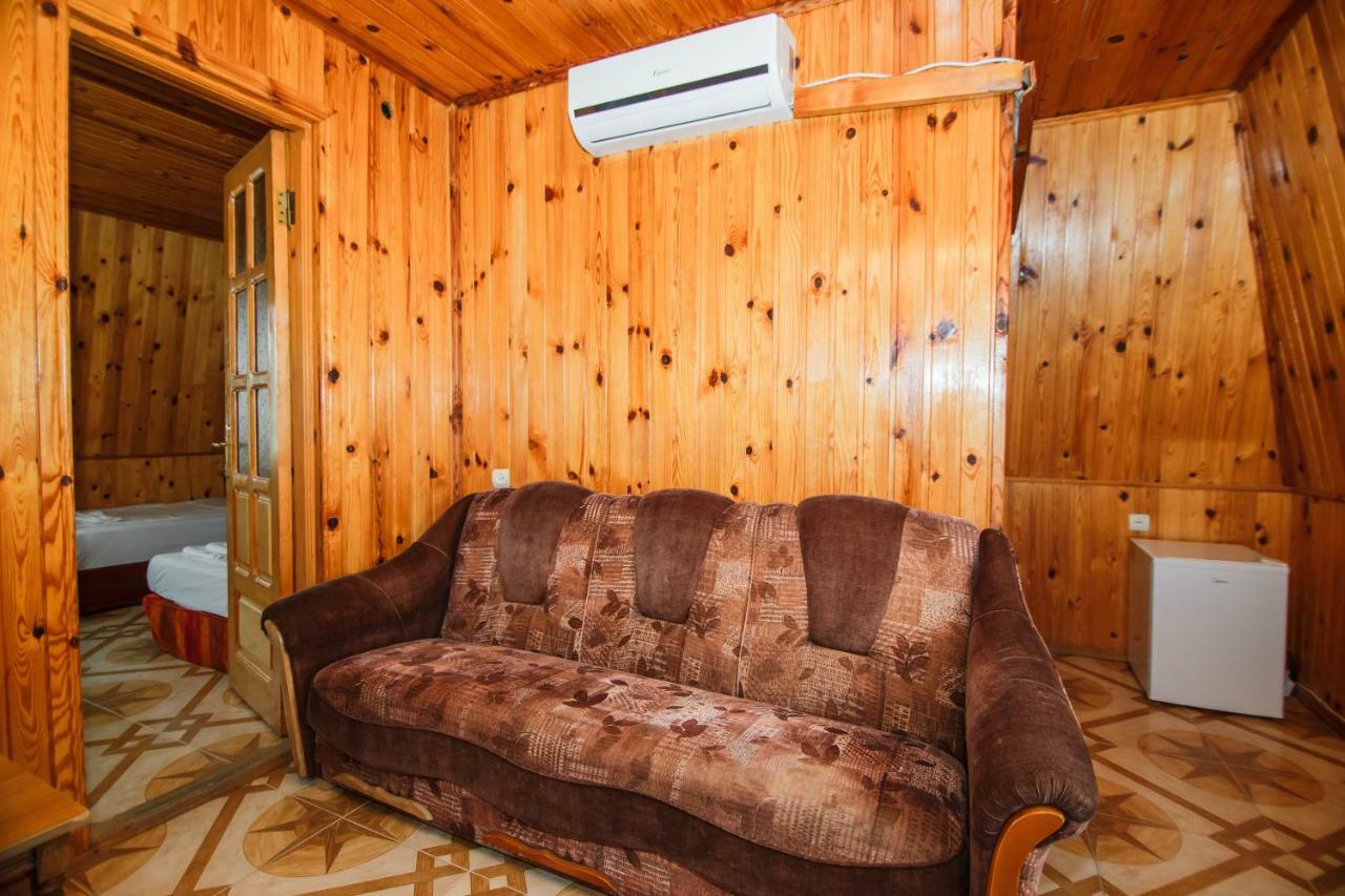 Guest House Nia Gonio Ngoại thất bức ảnh