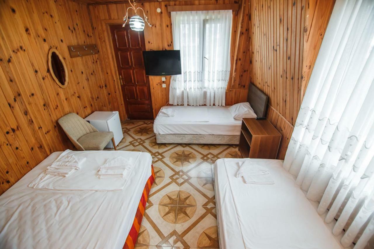 Guest House Nia Gonio Ngoại thất bức ảnh