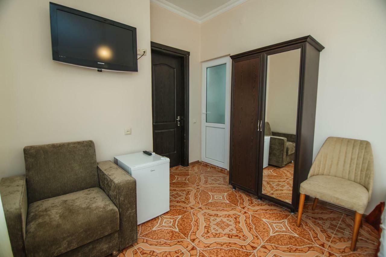 Guest House Nia Gonio Ngoại thất bức ảnh